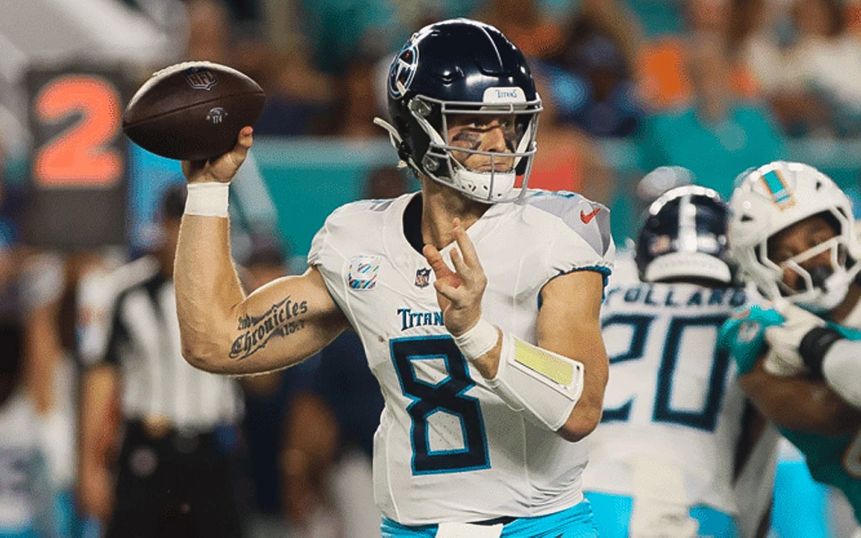 during-monday-night-football-versus-the-dolphins-tennessee-titans-quarterback-will-levis-sustained-an-injury