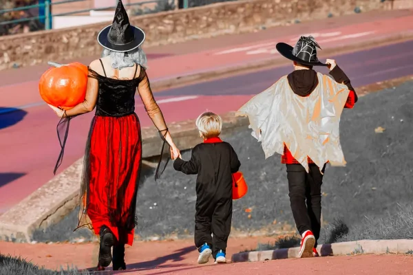 the-problem-with-sexy-halloween-costumes-for-kids-and-how-parents-can-help