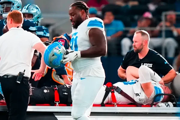 with-a-broken-tibia-standout-pass-rusher-aidan-hutchinson-of-the-detroit-lions-was-taken-off-the-field