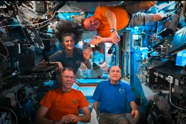 nasa-astronauts-share-thanksgiving-message-from-iss-were-thankful-for-zero-gravity