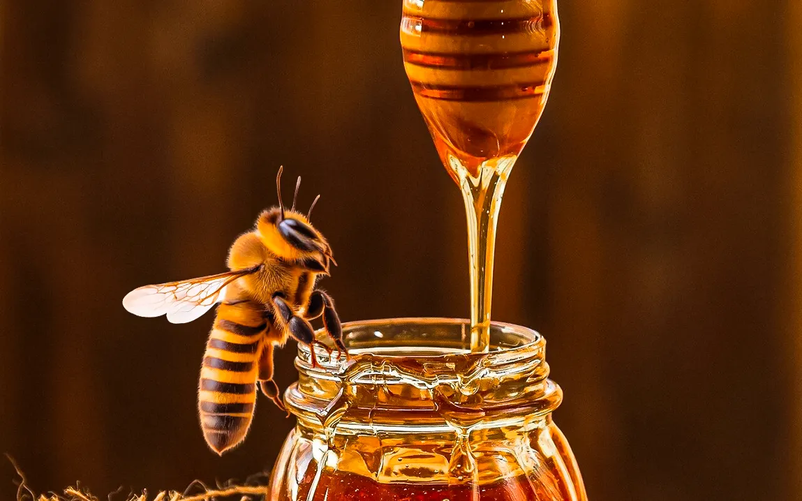 aphrodisiac-honey-craze-french-customs-warn-of-hidden-dangers-behind-the-buzz