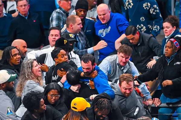 big-brawl-breaks-out-between-supporters-delays-college-basketball-game-between-vcu-and-saint-louis