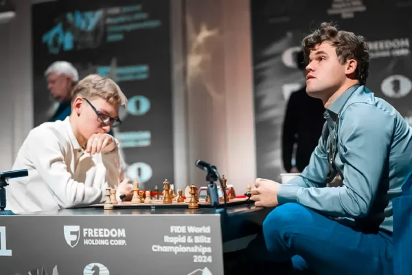 magnus-carlsen-will-return-to-the-world-blitz-chess-championship-following-the-resolution-of-the-jeans-dispute