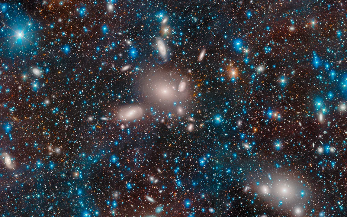 the-view-of-the-antlia-cluster-as-captured-by-the-dark-energy-camera-a-glimpse-into-the-cosmic-future