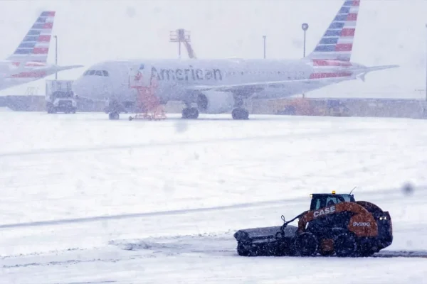 winter-storm-disrupts-travel-over-1600-flights-canceled-across-the-us