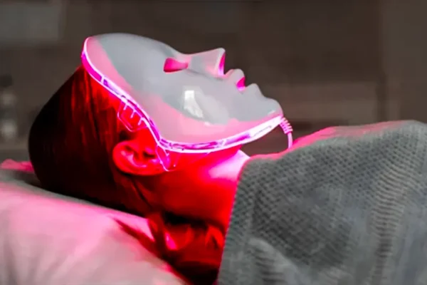 does-red-light-therapy-work-a-dermatologist-breaks-down-the-skin-care-trend