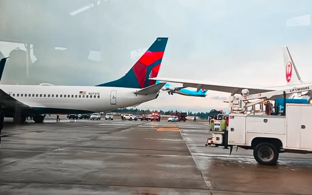 japan-airlines-plane-strikes-parked-delta-aircraft-at-seattle-airport