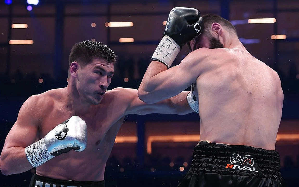 thus-dmitry-bivol-become-undisputed-champion-light-heavyweight-scoring-win-artur-beterbiev