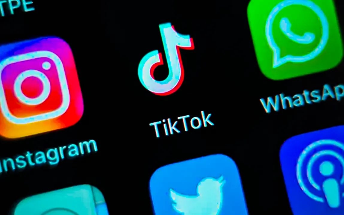 tiktok-restored-to-us-app-stores-after-brief-suspension