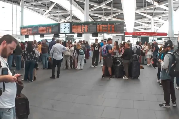 Spain and Portugal Troubles with Unprecedented Power Outage