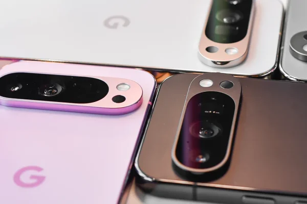 Google teases Pixel display improvement