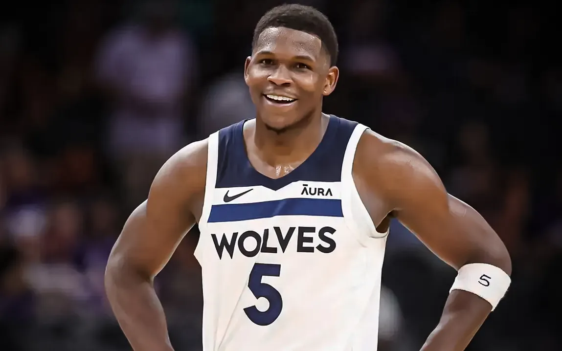 Anthony Edwards Powers Wolves to Game 2 Win as Curry Sits