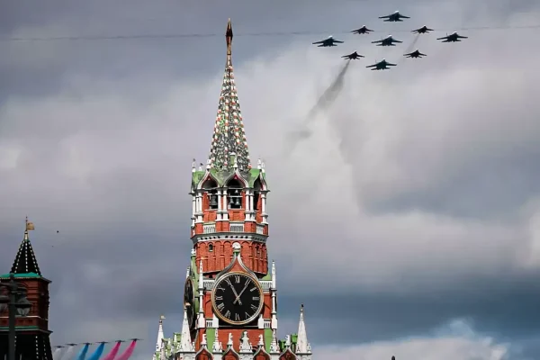 Drone Strikes Spark Chaos at Moscow Airports