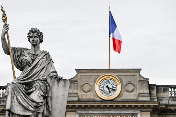 France Faces Social Spending Crisis by 2027 Report