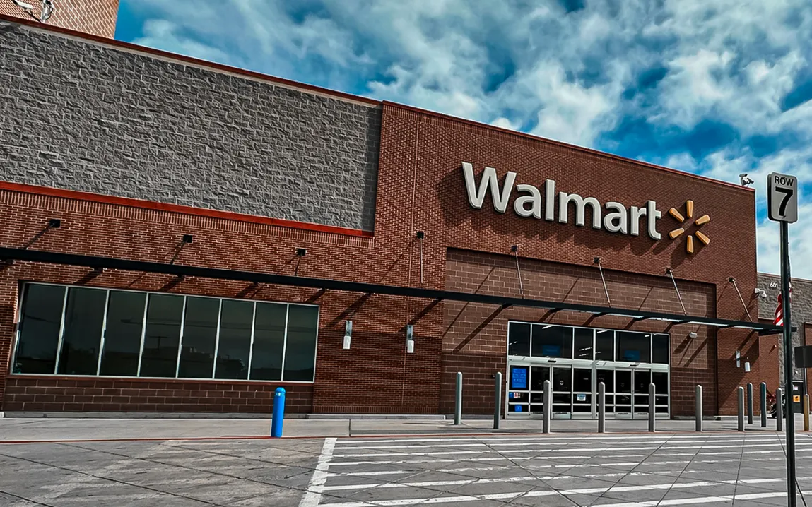 Walmart to Raise Product Prices by End of May Over Tariffs