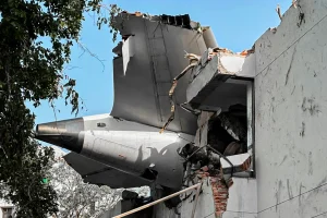 Air India crash live More than 240 killed from ahemdabad to london
