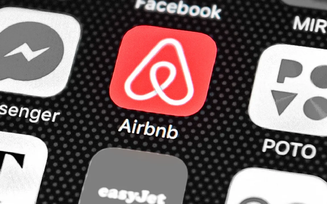 AIRBNB attacks new york mayoral