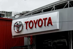 Toyota Industries sinks after parent’s takeover bid misses expectations